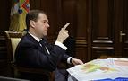 Medvedev: İran'a yaptırım mümkün, ancak tercih edilmez