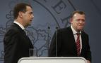 Medvedev: Rusya arşivleri açmaya devam edecek