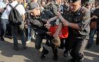 Putin karşıtı  gösteriye polis müdahale etti, 200 göz altı