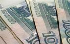 Rus makamlar, krizle mücadelede 450 milyar rubleyi boşuna harcamış