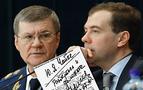 Kremlin'de yolsuzluk iddialarına Medvedev el koydu