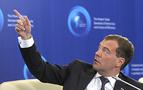 Medvedev: Demokratikleşme Rusya’nın gelişimi için vazgeçilemez ön koşul