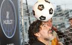 Maradona Moskova'da golleriyle 500 bin dolar kazandı