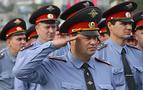 Rusya'da polis teşkilatında reform; Moskova 12 bin polisin görevine son verdi