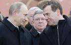 Medvedev ve Putin'den 'Vatan'ın Savunucuları' gününde birlik mesajı