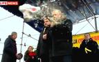 Buzda ölüme terk edilen civcivler için ilginç protesto; Rusya parlamento Başkanı’na yastık fırlatıldı- VİDEO