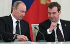 Medvedev ya da Putin'den kimin başkan adayı olacağı kısa sürede açıklanacak