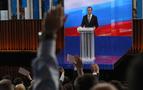 Gazeteci Medvedev’den eşinin otoparkını istedi