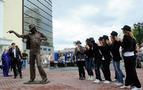 Rusya'da Michael Jackson anıtı açıldı