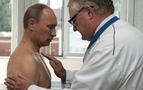 Putin sağ omzunu incitti, kameraların önünde soyunarak muayene oldu