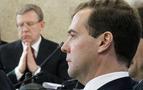 Medvedev istedi, Maliye Bakanı Kudrin istifa etti