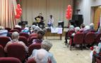Rus-Türk Kültür Merkezi'nden yaşlılara konser