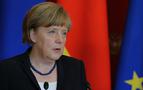 Merkel, Alman iş adamlarını Rusya konusunda sabırlı olmaya çağırdı