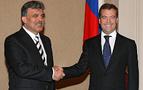 Gül, Medvedev’le Yukarı  Karabağ’ı görüştü, Rusya lideri Mayıs’da Türkiye’de