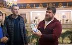 Kadirov, Putin hakkındaki en iyi şiiri yazan öğrenciye iPhone X hediye etti