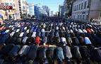 Moskova'da yaşayan binlerce Müslüman, Kurban Bayramı namazında bir araya geldi