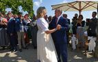 Putin, Avusturya Dışişleri Bakanı'nın düğününe katıldı