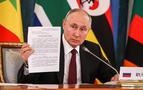 Putin, İstanbul Müzakerelerinde imzalanan belgeyi gösterdi