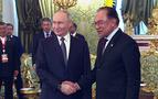 Putin, Moskova'da Malezya Başbakanı Enver İbrahim ile Görüştü