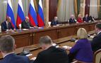 Putin: Rusya, tarihi meydan okumaların üstesinden başarıyla geldi