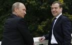 Putin ve Medvedev'in 2012 gelirleri 187 bin dolar