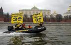 Moskova nehrinde Greenpeace protestosu