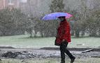 St. Petersburg’a ilk kar yağdı