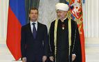 Medvedev'den Gaynuddin'e devlet madalyası