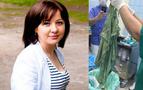 Rusya’da doktorlar, bir kadının karnında kocaman bir bez unuttu