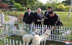 Kim, Putin’e  Kore cinsi av köpeği hediye etti