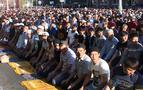 Moskova’da 230 bin Müslüman Ramazan Bayramı namazını kıldı