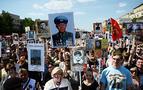 Moskova'da 700 bin kişi "Ölümsüz Alay" yürüyüşüne çıktı - VİDEO