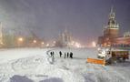 Rus vali karları temizlemeyen belediye başkanını görevden aldı
