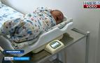 Rusya'da 5 kilo 800 gram ağırlığında dev bebek doğdu