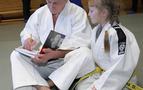 Putin judo elbiselerini giydi, kara kuşağını kuşandı