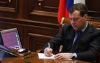 Medvedev bölge valilerini değiştiriyor; iktidara taze kan geliyor