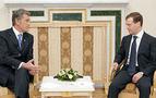 Medvedev'den Yuşçenko'ya sanal azarlama: "Dostluğu bir yana bırakarak Rus karşıtı siyasete başladın"