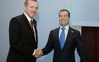 Erdoğan Medvedev’le bir araya geldi