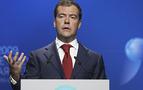 Medvedev yeni dünya düzeni için ayıyı örnek gösterdi