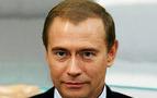 Medvedev-Putin tandemini böyle kolajladılar