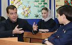 Medvedev: “Yeni vatandaşlarımız dünyaya gelmezse, ülkemizin de geleceği olmaz”