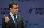 Medvedev: Gürcistan’la Rusya arasında vize bir gün kalkabilir