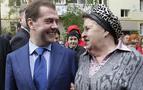 “Eski koruma” Medvedev’in özel fotoğraflarını satışa çıkardı