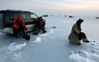 Rusya’da buz üstünde balık avı keyfi