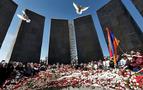 Lavrov, o anıta çelenk bıraktı ve Türkiye'yi eleştirdi