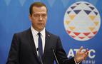 Medvedev'in iddiası: Bazı Türk yetkililer, IŞİD'in petrolünden çıkar sağlıyor