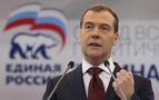 Medvedev oy birliği ile Birleşik Rusya’nın başkanı seçildi