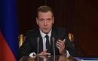 Medvedev: Ukrayna'dan borcumuzu cezasıyla almalıyız
