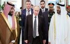 Putin, BAE ve Suudi Arabistan'a gidiyor