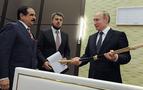 Bahreyn Kralı, Putin’e Şam çeliğinden kılıç hediye etti